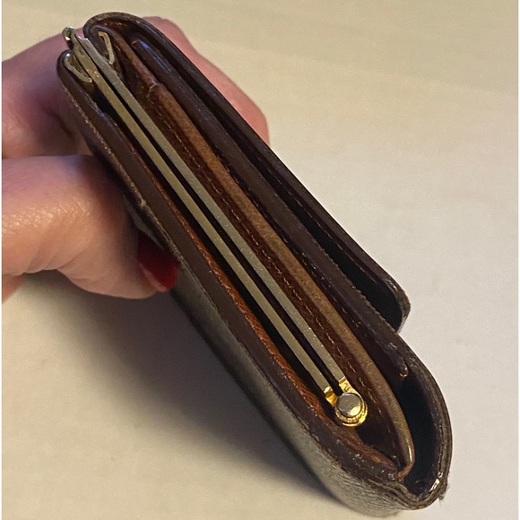 Authentic Louis Vuitton Wallet W/ Kiss Lock Vintage - Picture 12 of 16